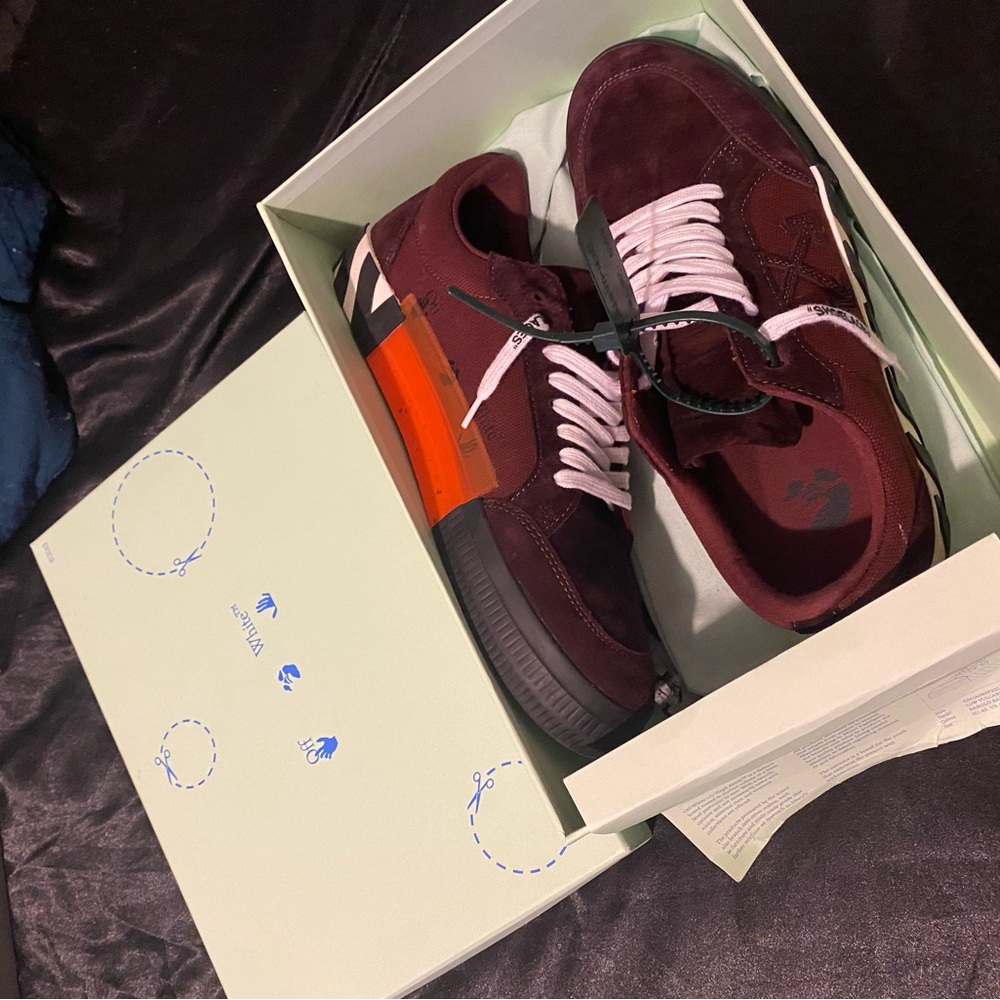 Off-White Burgundy Sneakers with Striped Soles - Picture 4 of 6